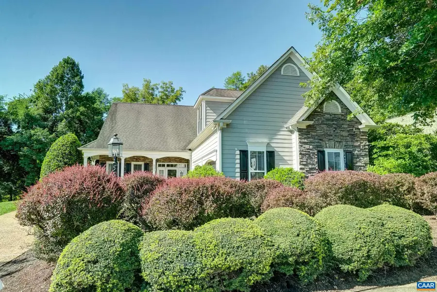 5521 Stonegate Ln, Crozet, VA 22932 - #2