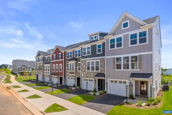276 Gibraltar Dr, Waynesboro, VA 22980