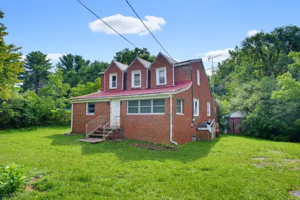 20230 Middlebrook Rd, Staunton, VA 24401