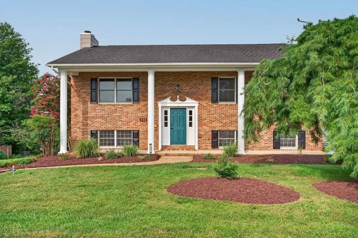 934 Northfield Ct, Harrisonburg, VA 22802 - #1