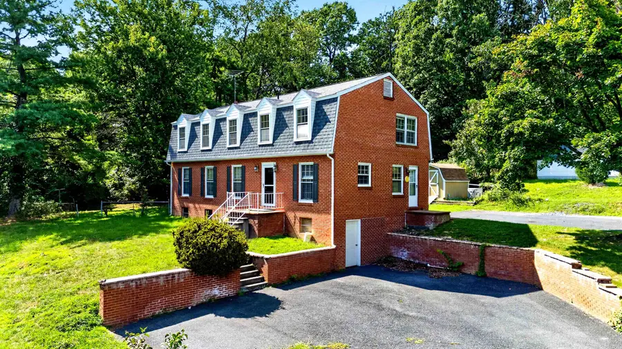 2755 Lee Jackson Hwy, Staunton, VA 24401 - #2