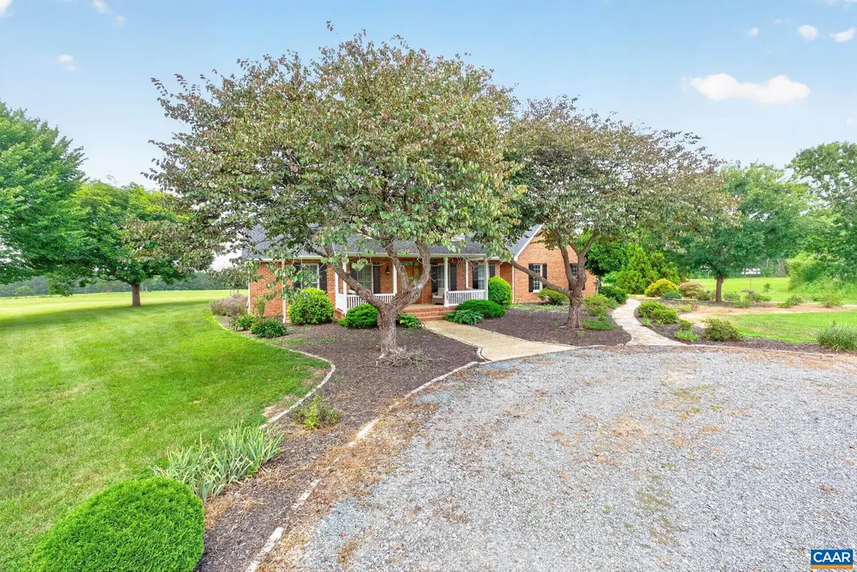 3535 Venable Rd, Kents Store, VA 23084 - #1