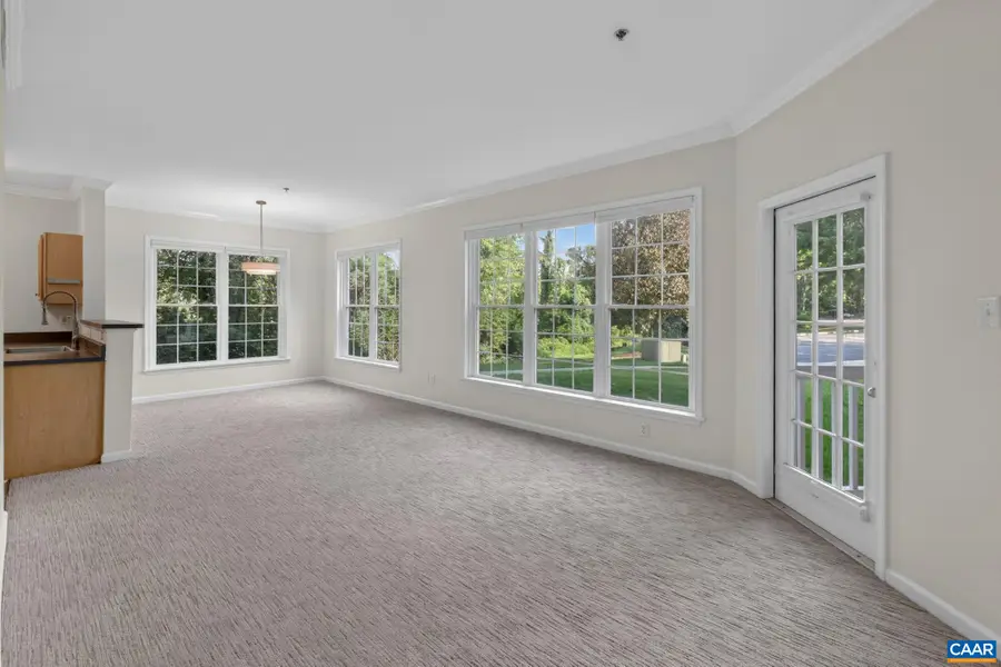 270 Riverbend Dr, Charlottesville, VA 22911 - #2
