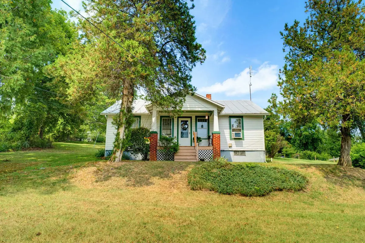 17 Country Boy Ln, Staunton, VA 24401 - #1