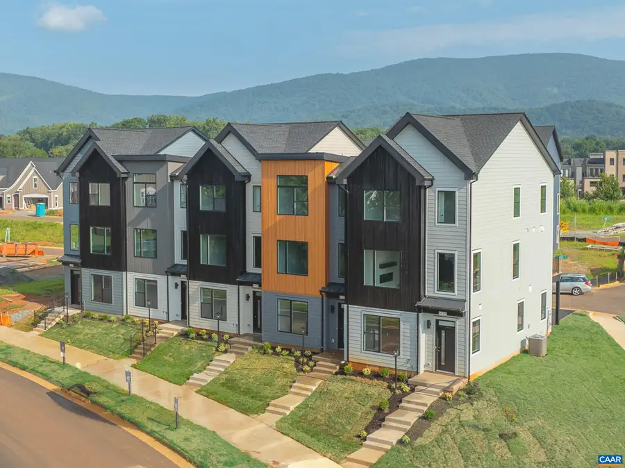 20 Larkin Ave, Crozet, VA 22932 - #2