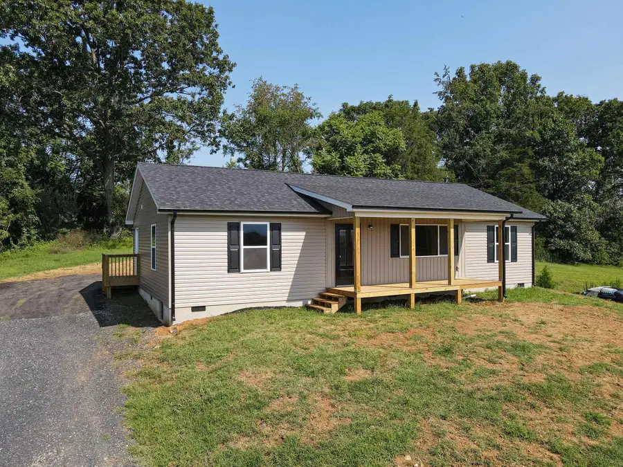 32 Greenfield Rd, Luray, VA 22835 - #2