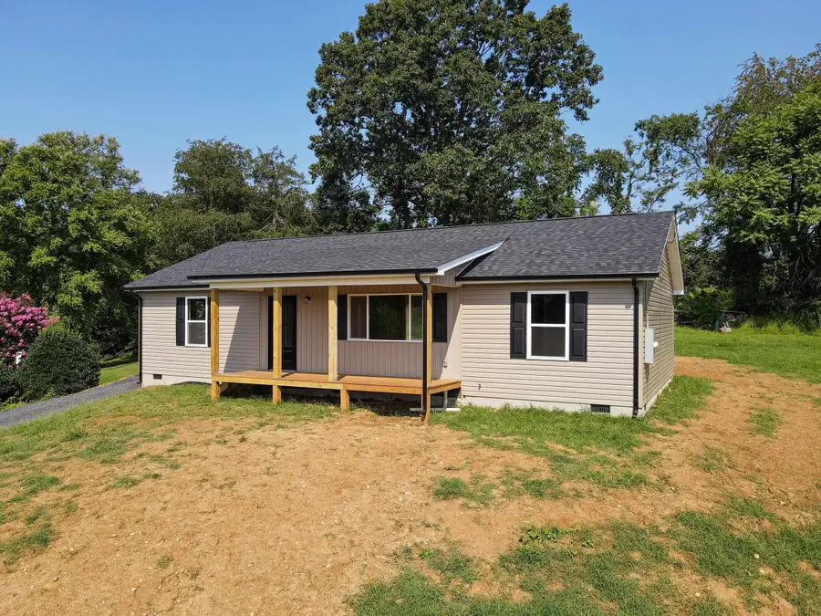 32 Greenfield Rd, Luray, VA 22835 - #3