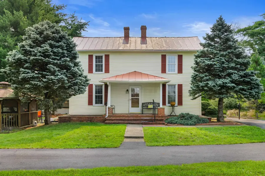 223 Cold Spring Rd, Stuarts Draft, VA 24477 - #3