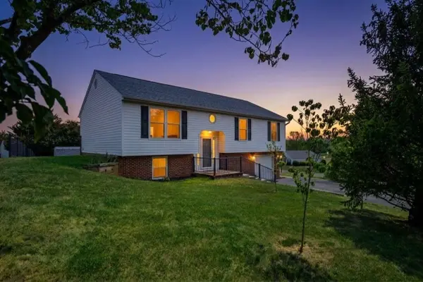108 Longview Cir, Fishersville, VA 22939