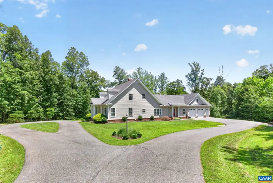 1025 Pelham Dr, Keswick, VA 22947 - #3