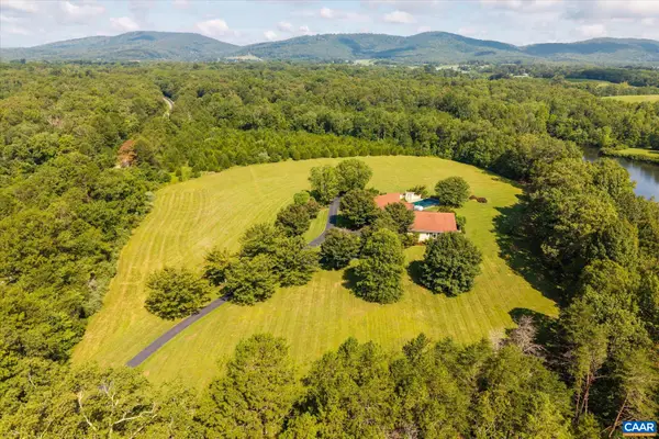 4798 Barn Field Dr, Keswick, VA 22947