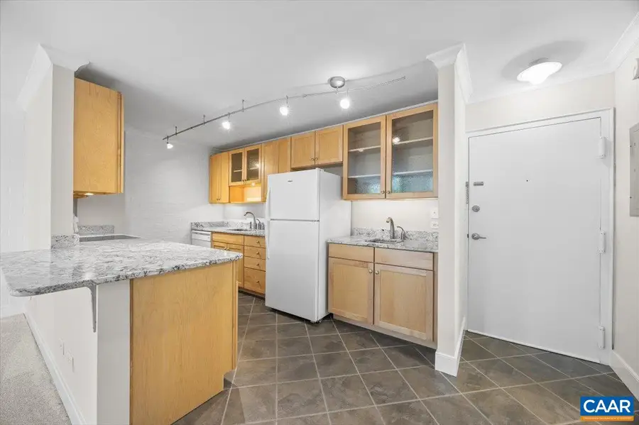1800 Jefferson Park Ave, Charlottesville, VA 22903 - #2