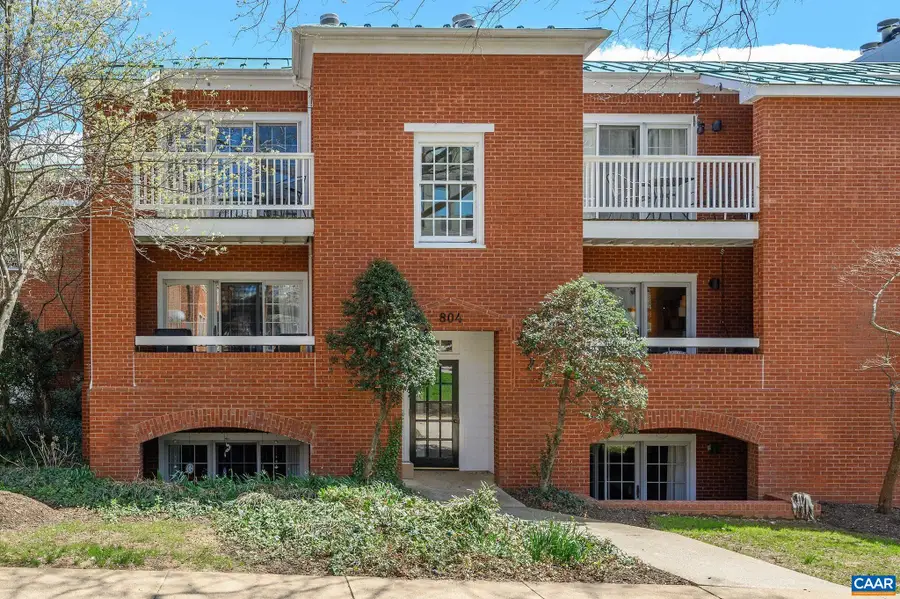 804 Jefferson St E, Charlottesville, VA 22902 - #2