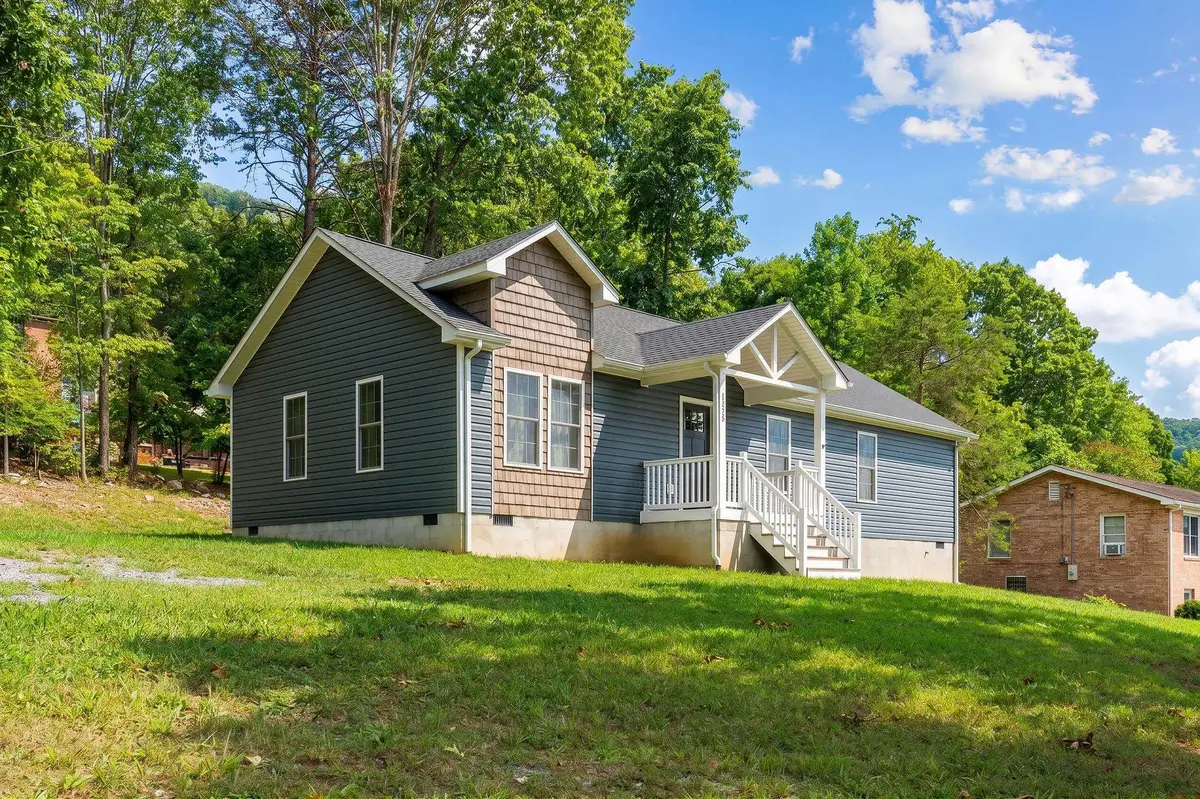 1776 Hawthorne Ave, Buena Vista, VA 24416 - #1