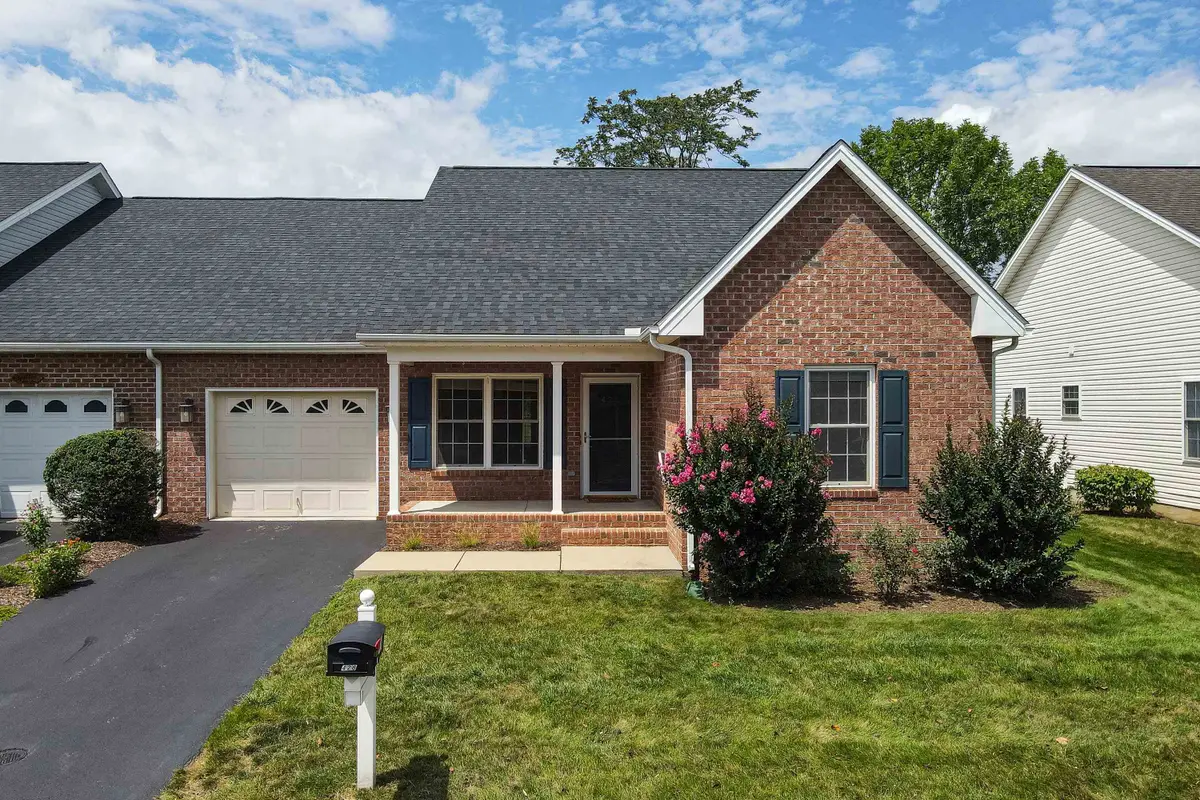 426 Hickory Grove Cir, Harrisonburg, VA 22801 - #1