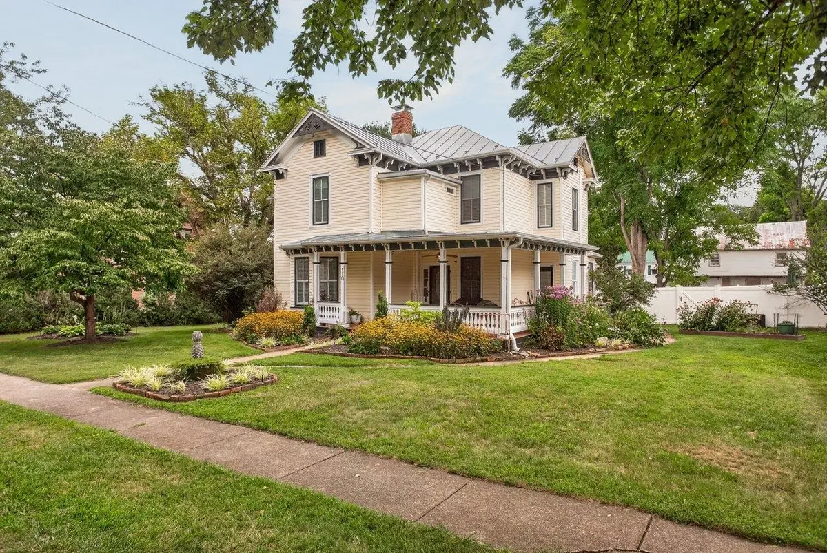 110 Park Ave, Grottoes, VA 24441 - #1