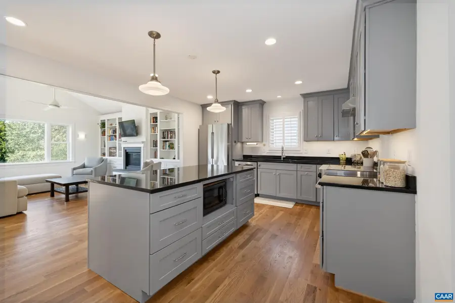 1512 Chesapeake St, Charlottesville, VA 22902 - #2