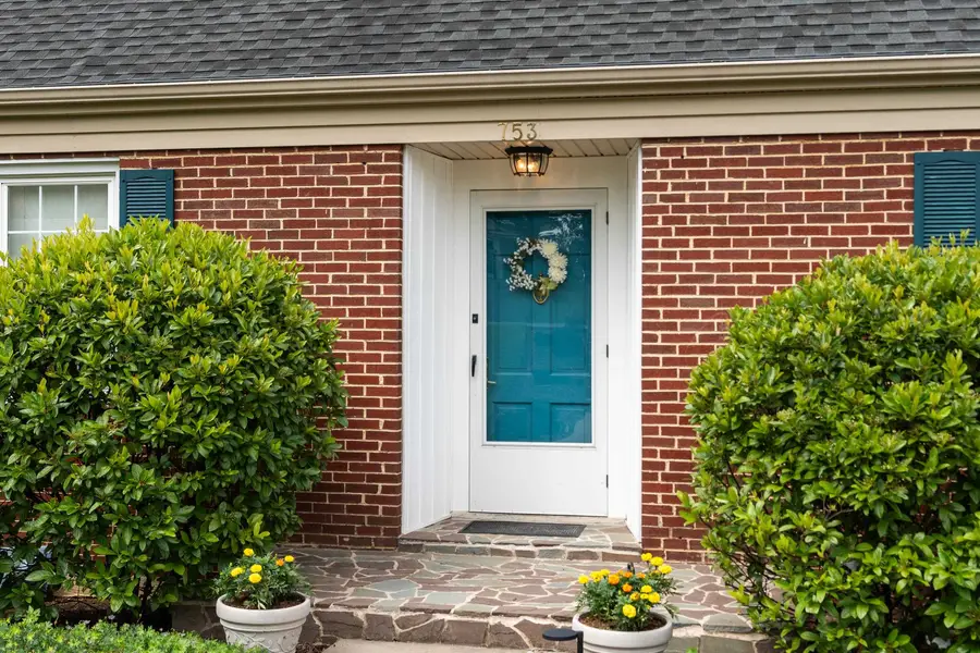 753 Hillcrest Dr, Staunton, VA 24401 - #3