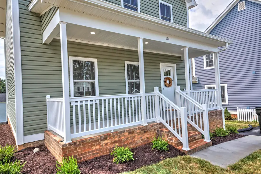 10 Topside Cir, Staunton, VA 24401 - #2