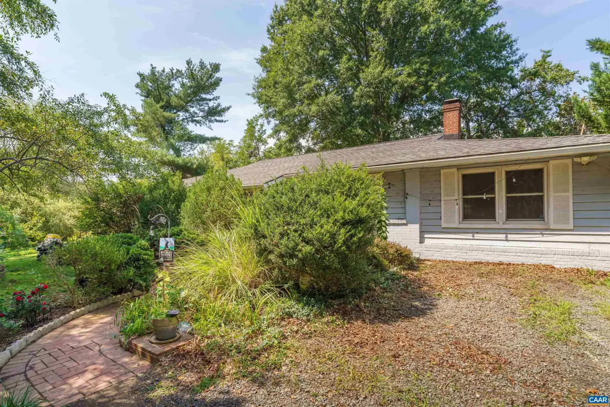 718 Main St S, Gordonsville, VA 22942 - #1