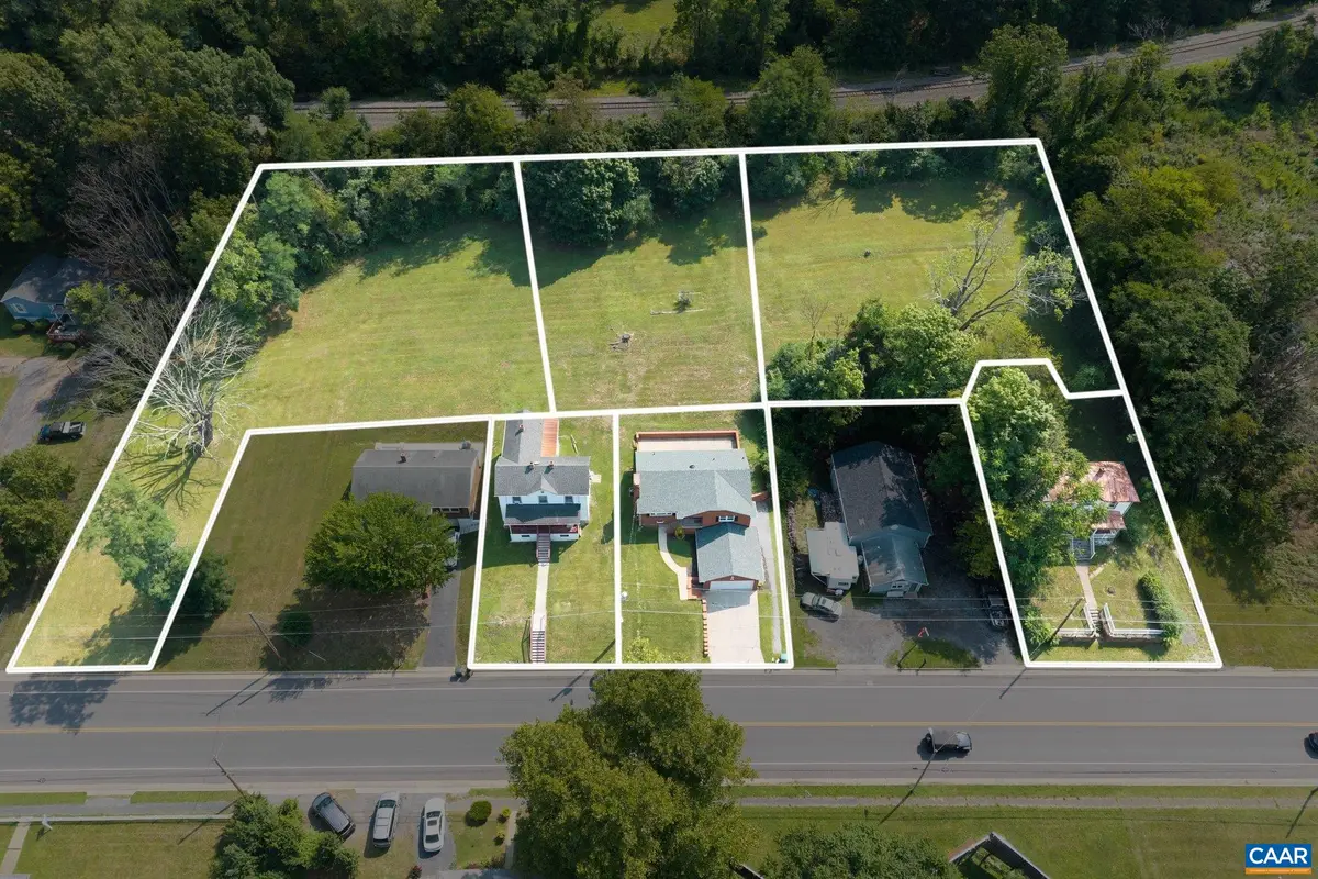 1325 Main St E, Waynesboro, VA 22980 - #1