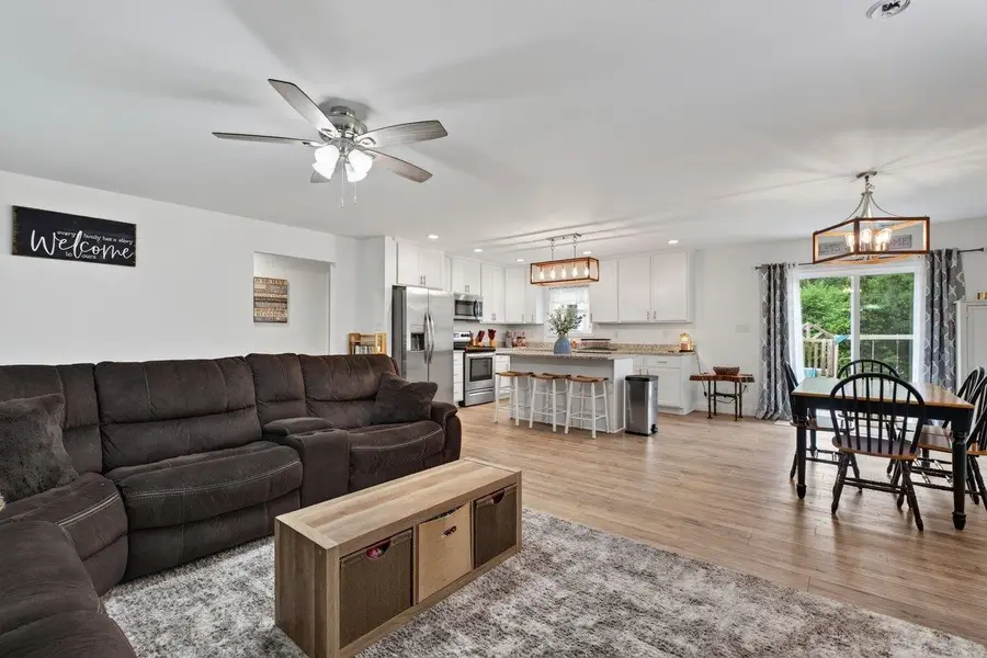 181 Crimora Station Ln, Crimora, VA 24431 - #2
