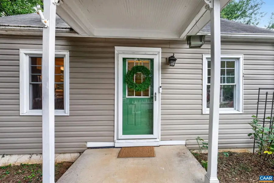 19 Mobile Ln, Charlottesville, VA 22903 - #3