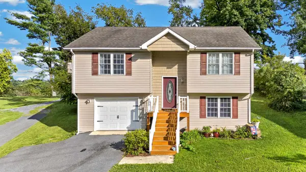 603 A St, Staunton, VA 24401