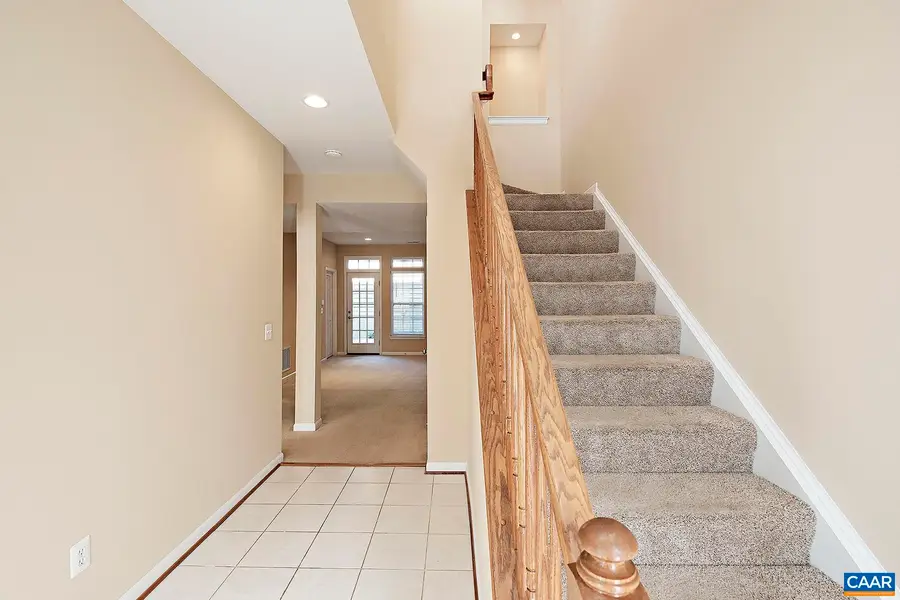 923 Bing Ln, Charlottesville, VA 22903 - #2
