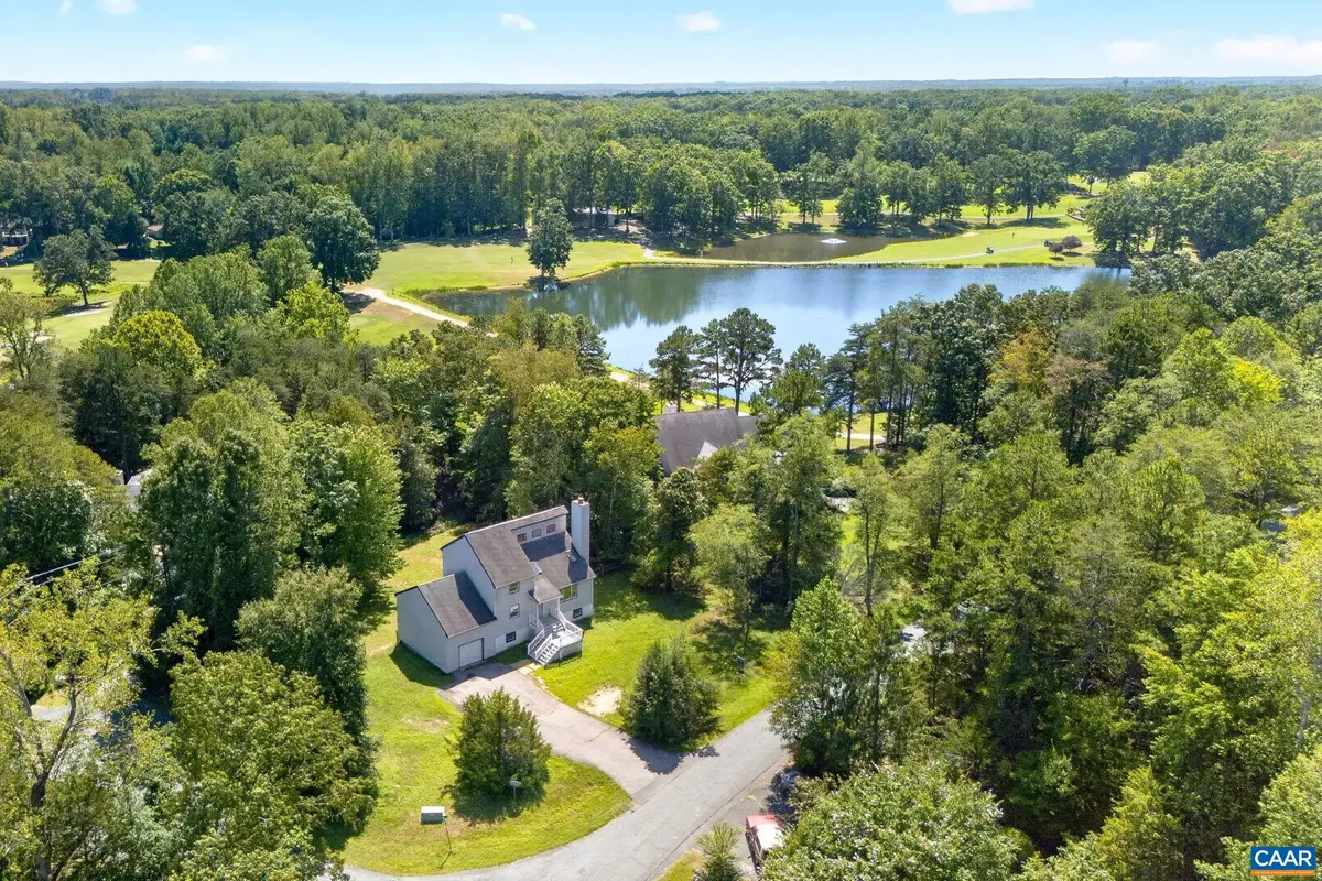 6 Oak Grove Rd, Palmyra, VA 22963 - #1