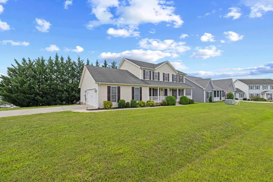 26 Devonshire Ct, Fishersville, VA 22939 - #2