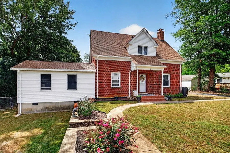 304 Oak Ln N, Waynesboro, VA 22980 - #2