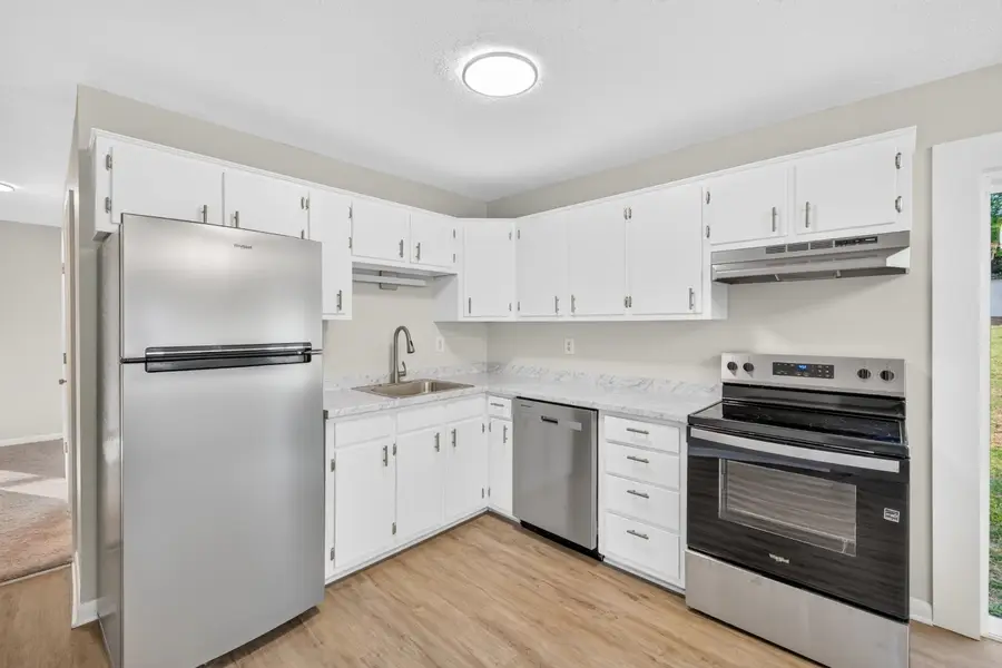 25 Westgate Rd, Verona, VA 24482 - #2