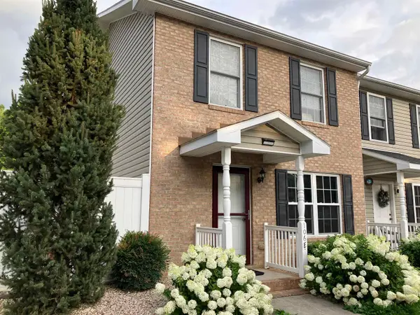 106 12th St, Grottoes, VA 24441