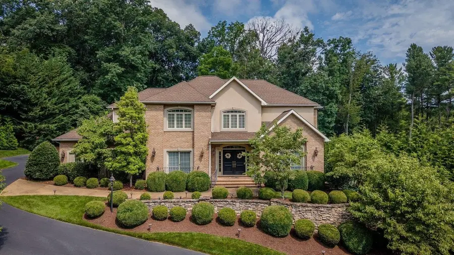 144 Steeplechase Dr, Penn Laird, VA 22846 - #2