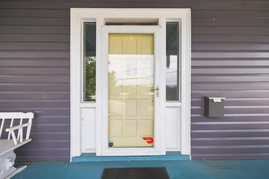 908 Main St W, Waynesboro, VA 22980 - #2
