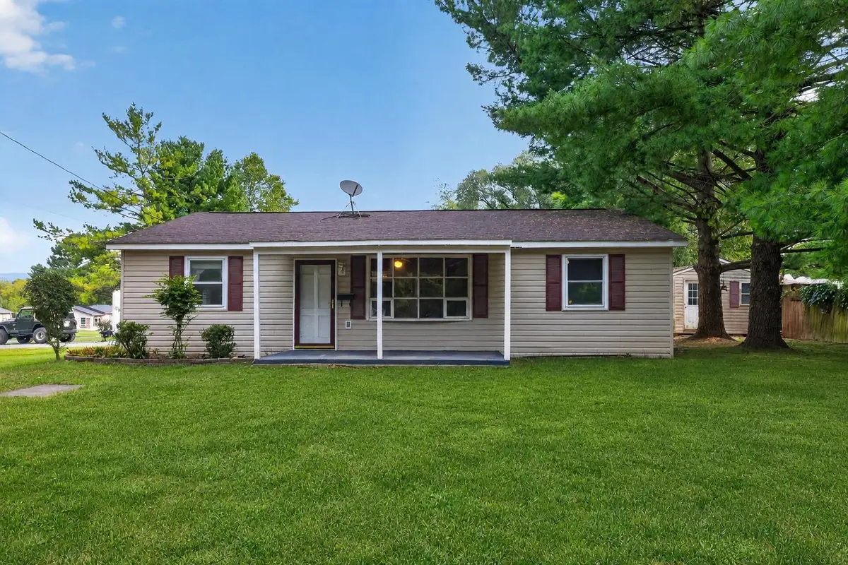 106 Minna Dr, Shenandoah, VA 22849 - #1