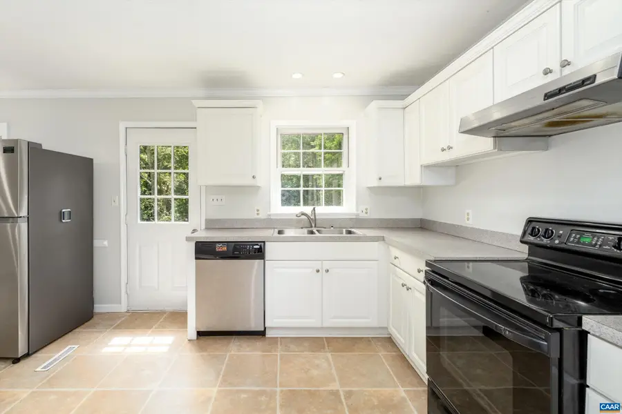 4813 Mechunk Rd, Keswick, VA 22947 - #3
