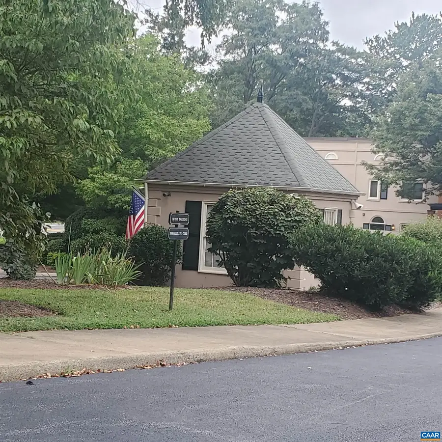 1636 Garden Ct, Charlottesville, VA 22902 - #3