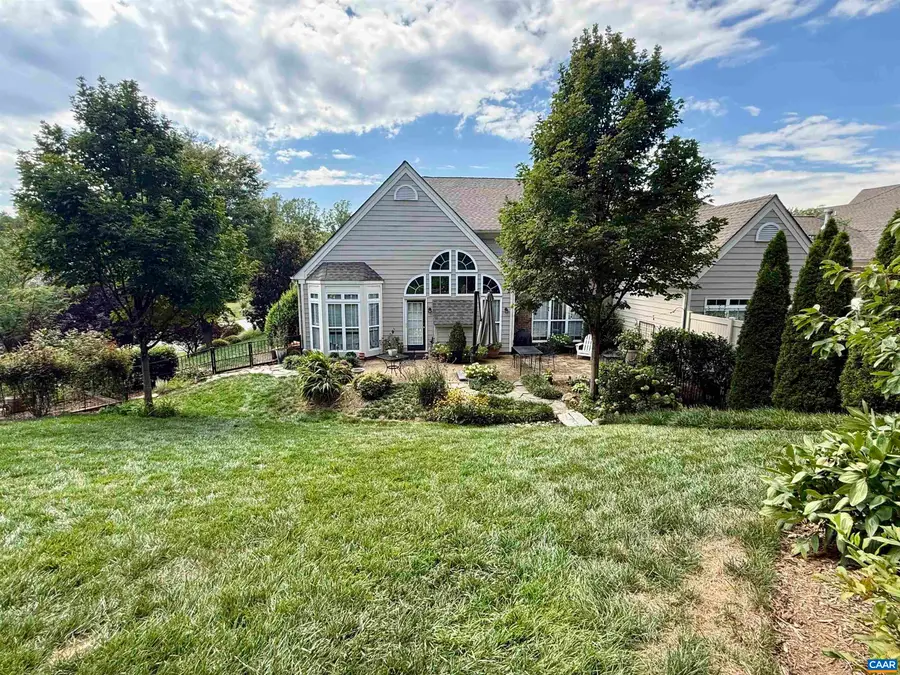 1347 Gate Post Ln, Charlottesville, VA 22901 - #2