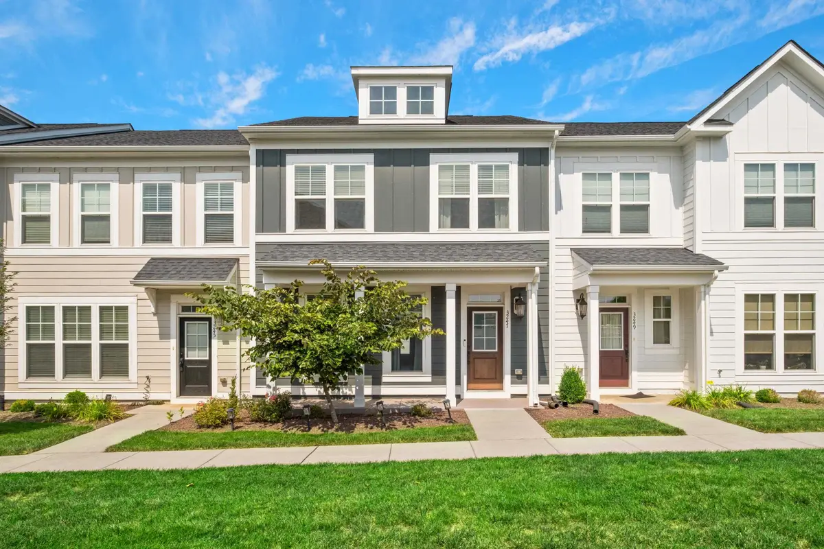 3247 Battery Park Pl, Massanetta Springs, VA 22801 - #1