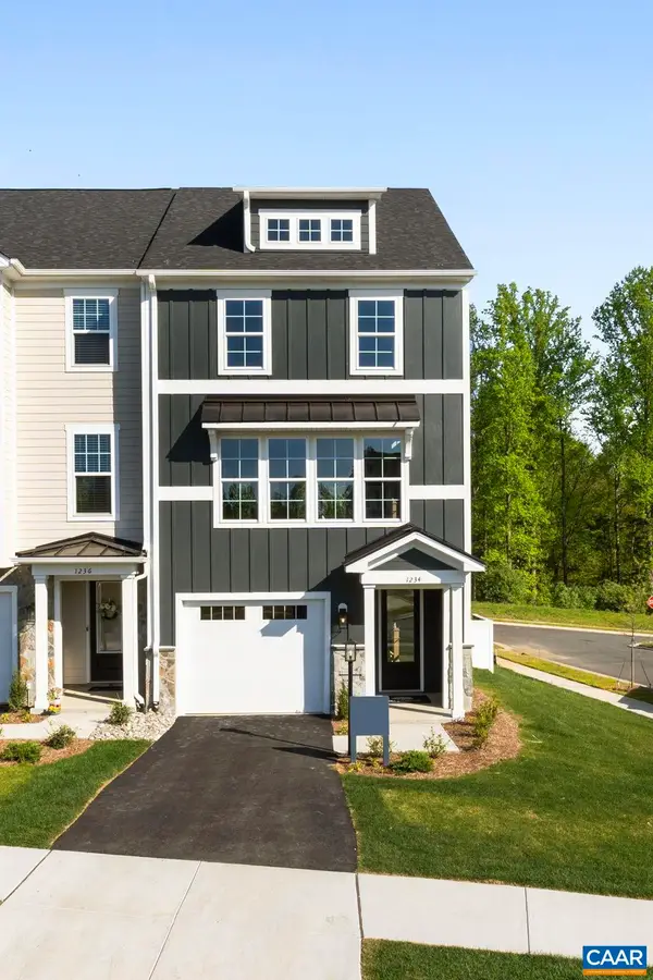 53 Marcella St, Charlottesville, VA 22911