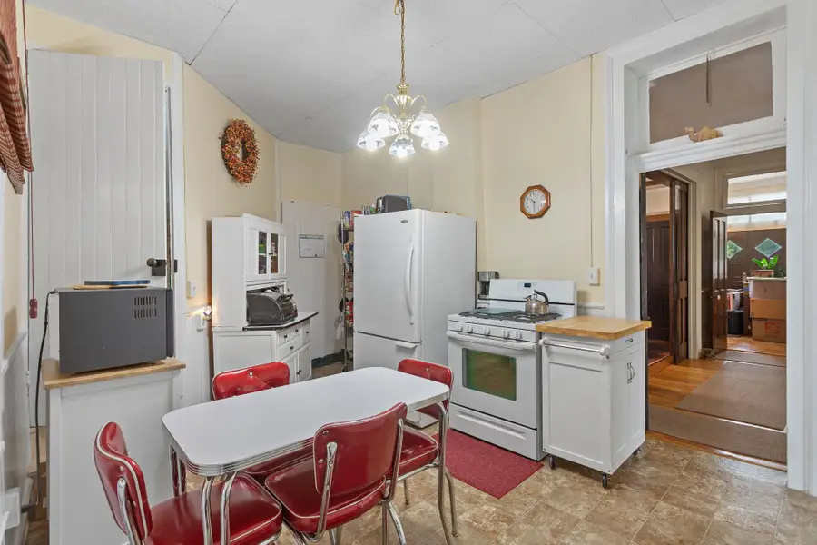 271 Liberty St S, Harrisonburg, VA 22801 - #2