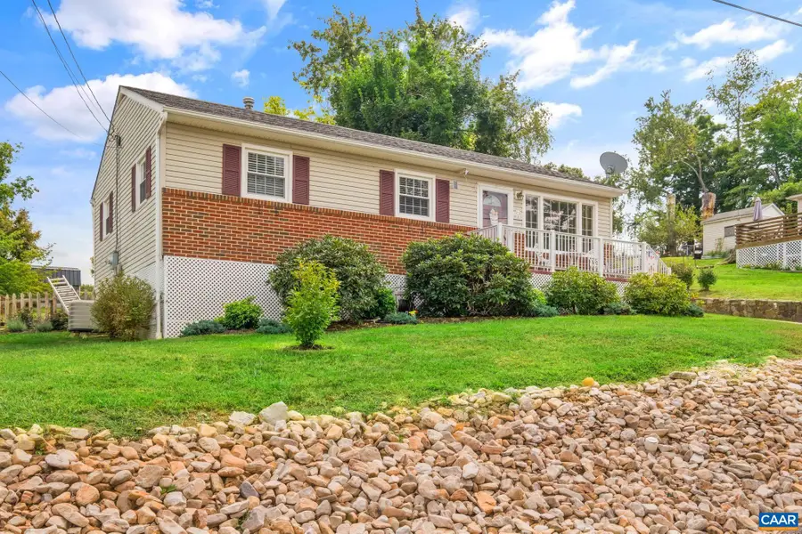 611 A St, Staunton, VA 24401 - #2