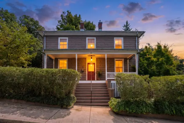118 Prospect St, Staunton, VA 24401