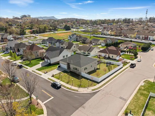 1311 Little Sorrel Dr, Harrisonburg, VA 22801
