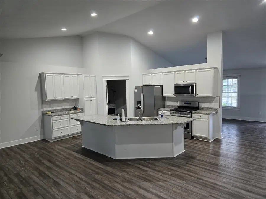 117 Lindburgh Dr, Waynesboro, VA 22980 - #2