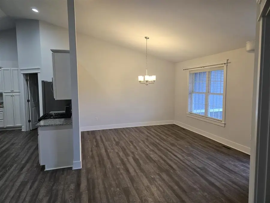 117 Lindburgh Dr, Waynesboro, VA 22980 - #3