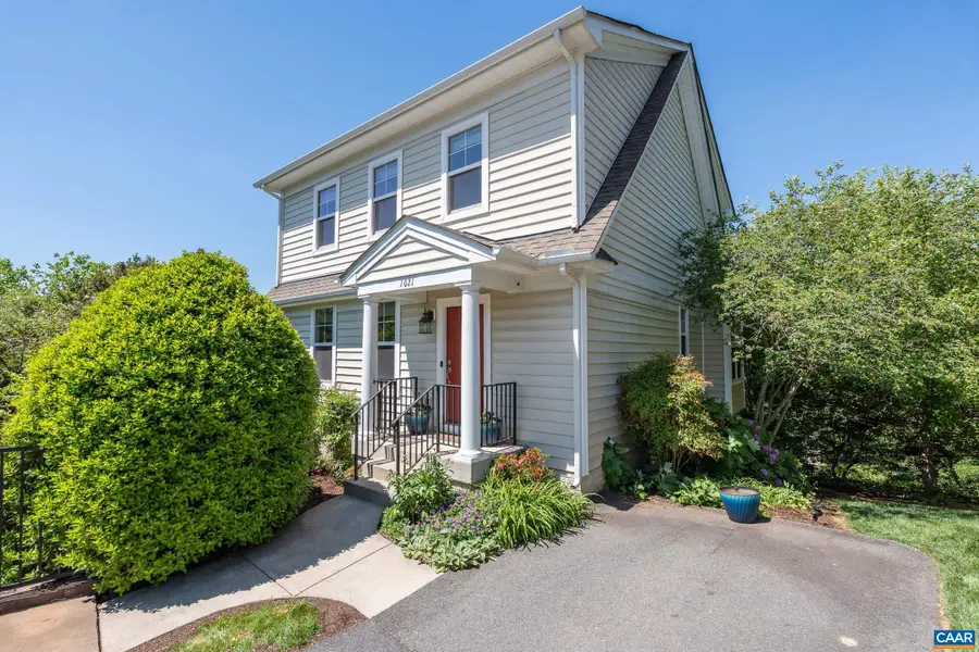1021 Ridge St, Charlottesville, VA 22902 - #2