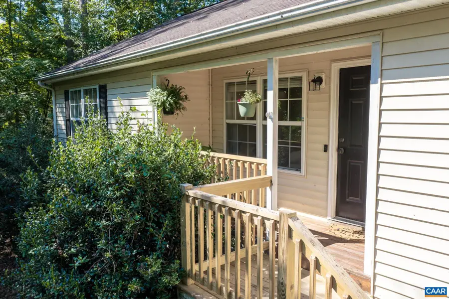10 Iroquois Way, Palmyra, VA 22963 - #2